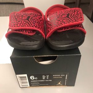 Toddler/Baby Jordan Hydro 7 V2 (Size 6c/ Red and Black) Like New